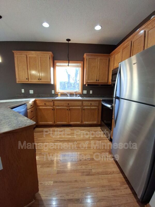 3181 Doneene Ln in Eagan, MN - Building Photo - Building Photo