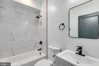 1221 W Lehigh Ave in Philadelphia, PA - Building Photo - Building Photo