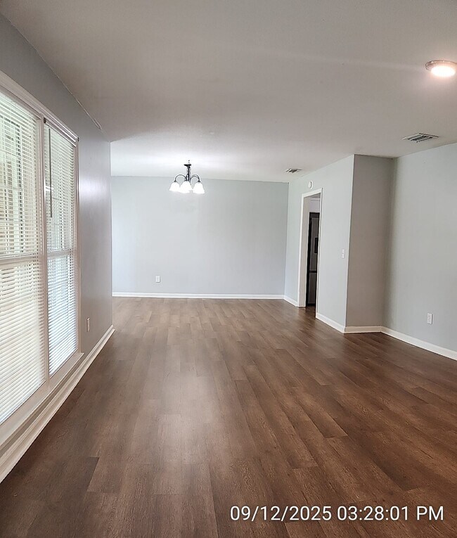 502 Myrtle Ln in Hinesville, GA - Building Photo - Building Photo