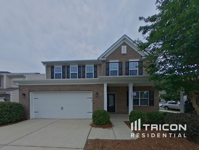 property at 941 Lynnview Ct