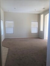 9100 Evelyn Ave in California City, CA - Building Photo - Building Photo