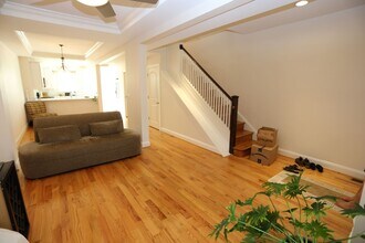 237 16th St SE in Washington, DC - Building Photo - Building Photo