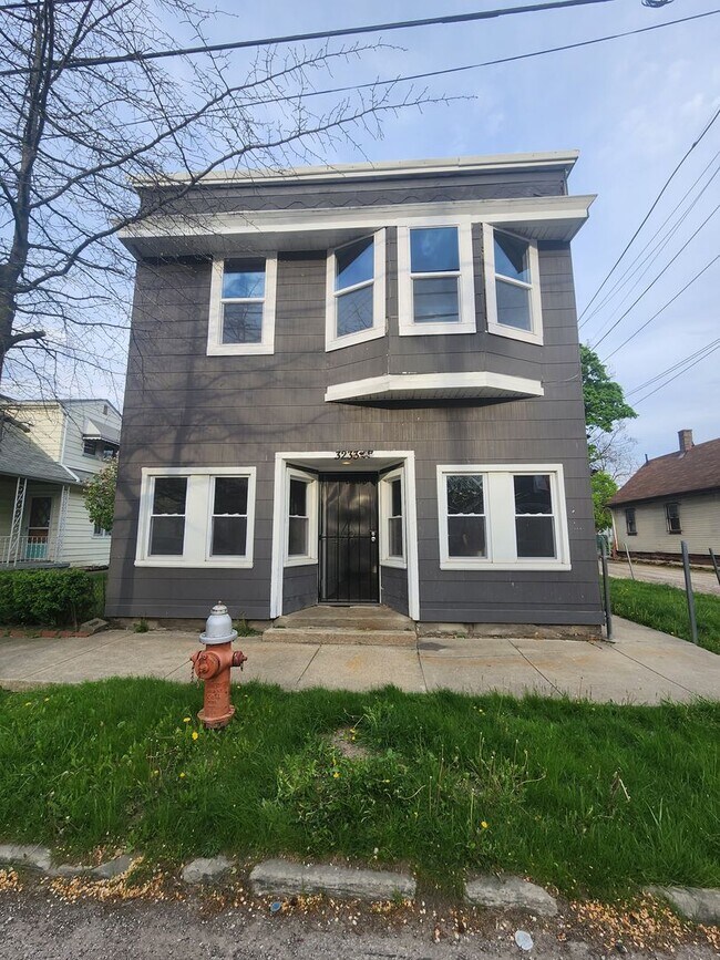 property at 3233 W 56th St