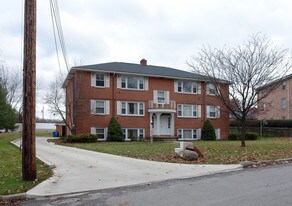 55 Green Bay Dr in Youngstown, OH - Building Photo