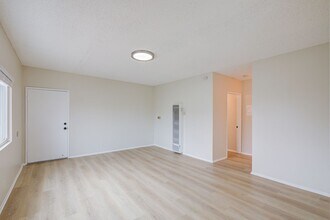 1620 W 209th St in Torrance, CA - Building Photo - Building Photo