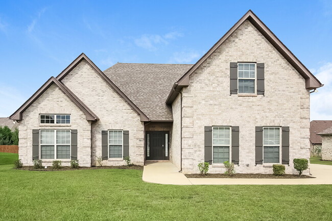 property at 1703 Drayton Dr