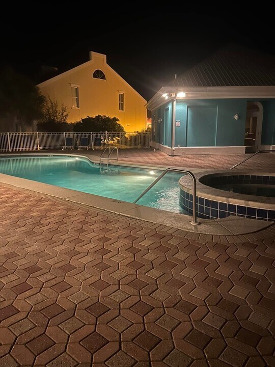 6080 Elysian Ave in Pensacola, FL - Building Photo