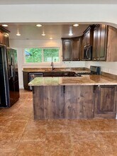 185 E South Weber Dr in Ogden, UT - Foto de edificio - Building Photo