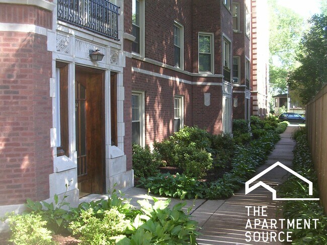 912 Crain St in Evanston, IL - Building Photo - Building Photo