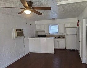 8006 Richards St in Houston, TX - Building Photo - Building Photo