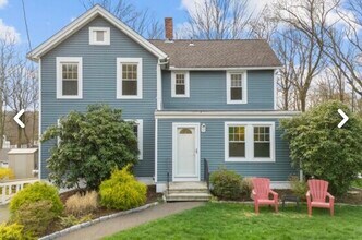 240 Kenwood Ave in Hamden, CT - Building Photo - Building Photo