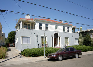 476 42nd St in Oakland, CA - Building Photo - Building Photo