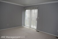 24317 Bashian Dr photo'