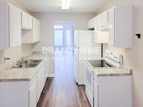 7250 Oakley Ct in Union City, GA - Foto de edificio - Building Photo