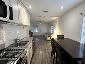 2309 Van Buren St in Hollywood, FL - Building Photo - Building Photo