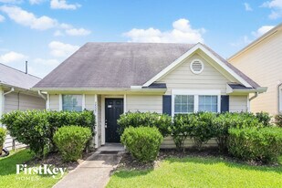 1523 Nichole Woods Dr in Houston, TX - Building Photo