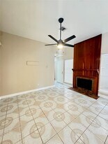10249 Colony Ct in Houston, TX - Building Photo