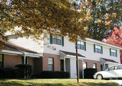 Falls Park Apartments in Toccoa, GA - Foto de edificio - Building Photo