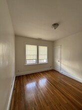 103 Lawton St, Unit 2 in Brookline, MA - Building Photo - Building Photo