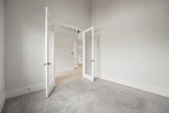 21215 Central Vly Ln in Cypress, TX - Foto de edificio - Building Photo