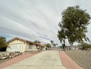 3375 Sharon Ln in Bullhead City, AZ - Building Photo - Building Photo