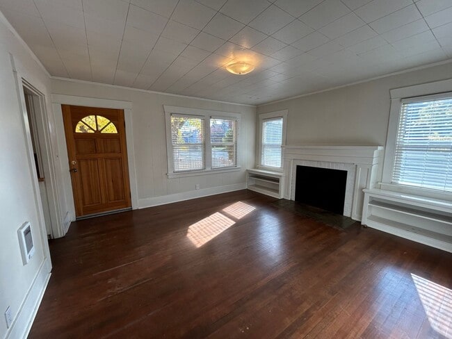 1603 NW 2nd St in Bend, OR - Building Photo - Building Photo