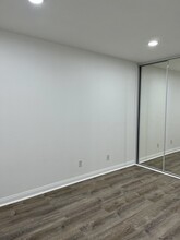 21400 Burbank Blvd, Unit 207 in Woodland Hills, CA - Building Photo - Building Photo