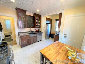381 Highland Ave in Somerville, MA - Building Photo - Building Photo