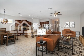 1867 Rustic Falls Dr in Kissimmee, FL - Foto de edificio - Building Photo