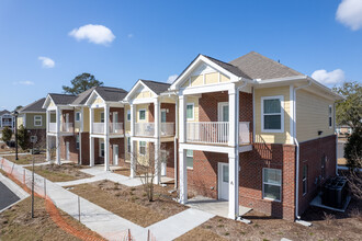 Savannah Gardens Phase VI in Savannah, GA - Foto de edificio - Building Photo