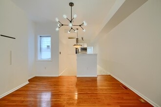 2009 N Fulton Ave in Baltimore, MD - Building Photo - Building Photo
