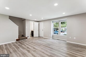 8345 Silver Trumpet Dr in Columbia, MD - Building Photo - Building Photo