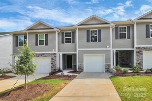 2927 Penninger Cir in Charlotte, NC - Building Photo