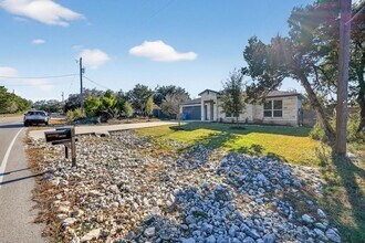 20703 Ridgeview Rd in Lago Vista, TX - Building Photo - Building Photo