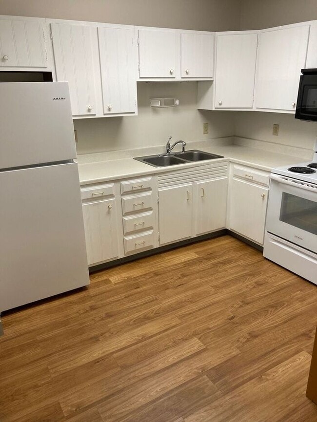property at 2700 E Washington St