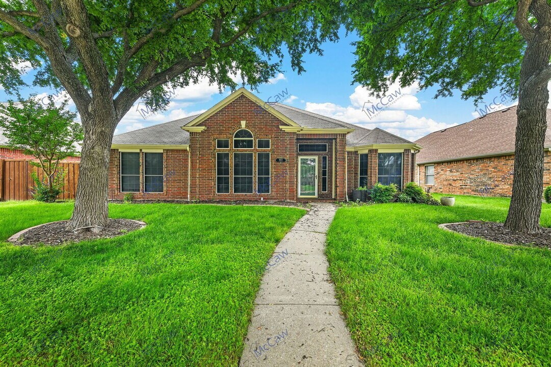 6603 Fairlawn Dr in Frisco, TX - Building Photo
