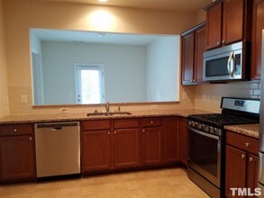 409 Chanson Dr in Cary, NC - Building Photo - Building Photo