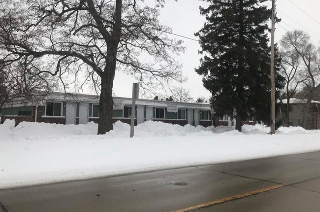2804 39th St in Two Rivers, WI - Building Photo - Building Photo