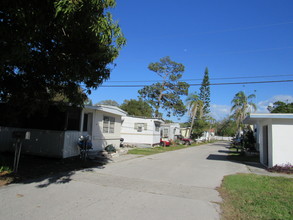 Sun Terrace Mobile Park in Clearwater, FL - Foto de edificio - Other