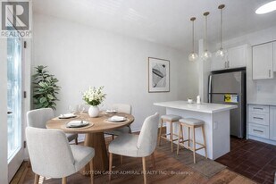 1969 Queen St E in Toronto, ON - Building Photo