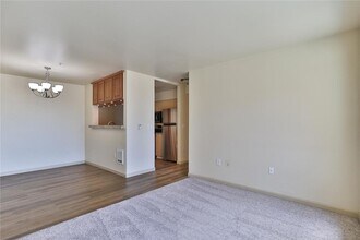 2818 Grand Ave in Everett, WA - Building Photo - Building Photo