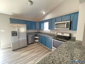 17212 Doggetts Fork Rd in Ruther Glen, VA - Building Photo - Building Photo