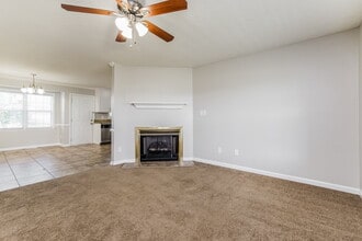 5314 Princeton Kenly Rd in Kenly, NC - Foto de edificio - Building Photo