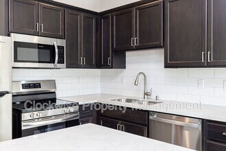 108 Tacoma Ct NW in Orting, WA - Building Photo - Building Photo