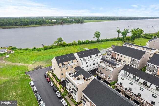 property at 204B Dock St