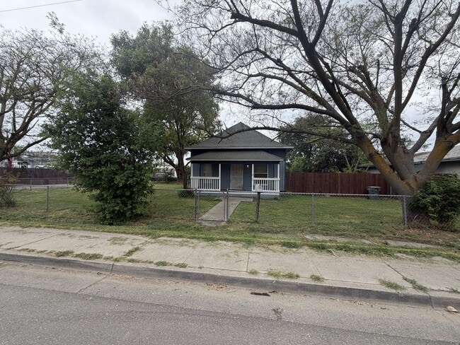 10046 Larkin Rd in Live Oak, CA - Building Photo - Building Photo