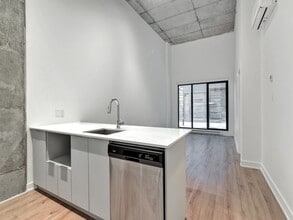 Dominik Apartments Quartier des spectacles in Montréal, QC - Building Photo - Building Photo