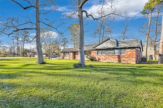 707 Corydon Dr in Huffman, TX - Foto de edificio - Building Photo