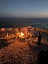 10 Milton Rd in Babylon, NY - Foto de edificio - Building Photo