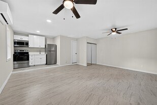 23130 Bayleaf Dr in Spring, TX - Building Photo